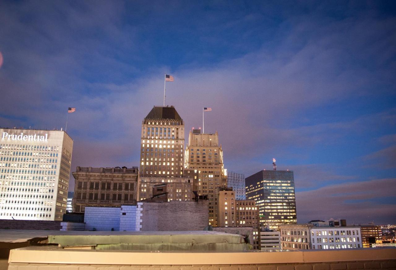 Hotel Indigo Newark Downtown Exterior foto